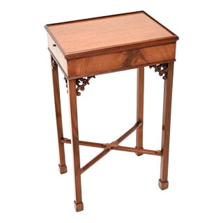 Vintage Chippendale Style Occasional Side Table, 1920 For Sale