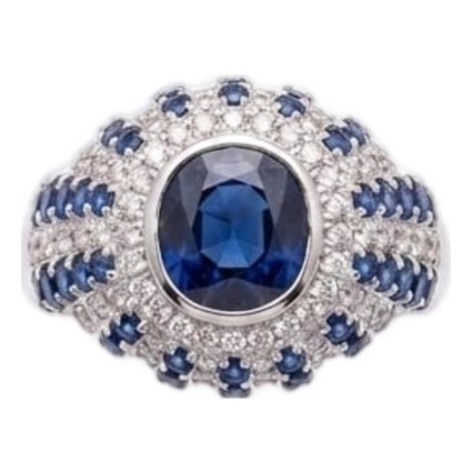 Stunning 18k Gold Sapphire and Diamond Halo Cocktail Ring, New Design, Size 6 For Sale