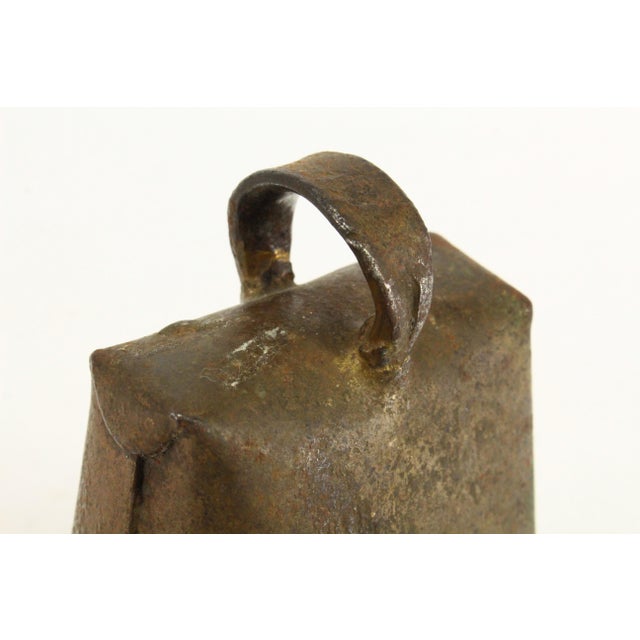 Brown Ea./Mid 1800's Primitive Wrought Iron Cow Bell W Original Clapper New England For Sale - Image 8 of 18