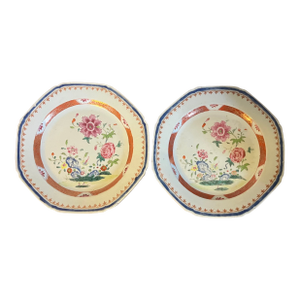 Antique 18th Century Chinese Export Porcelain Octagonal Plates Decorated With Peonies in Famille Rose Palette - A Pair