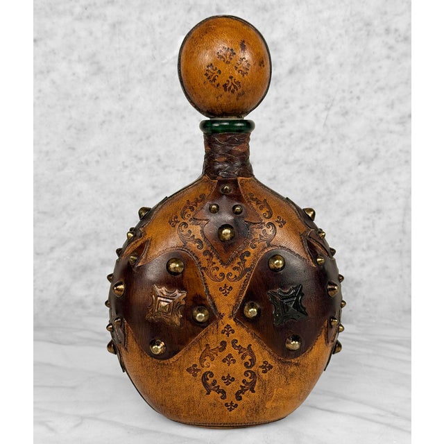 Vintage Italian Tooled Leather Wrapped Cognac Liquor Decanter W/ Stopper For Sale - Image 4 of 10