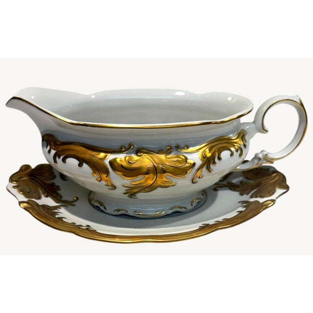 1960s Vintage Walbrzych Wlb3 Gold Scroll Porcelain Gravy Boat W/Underplate Poland For Sale - Image 5 of 8