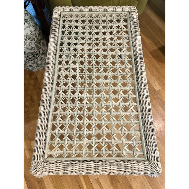 Early 20th Century Vintage Victorian Style White Wicker Coffee Table on Wrought Iron Frame With Glass Top For Sale - Image 5 of 10
