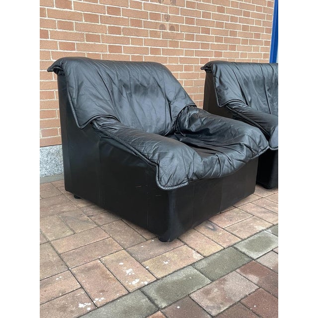 Set of Armchairs in Black Leather, Italy, 1980s For Sale - Image 18 of 18