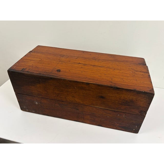 Early American Primitive Pine Lift-Top Storage Box | 19th Century Farmhouse Blanket or Document Box For Sale - Image 10 of 15