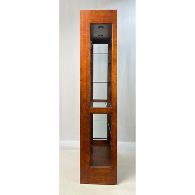 Brown Late 20th Century Hickory White Lighted Glass Cabinet With Mirrored Back & Fretwork Doors For Sale - Image 8 of 12