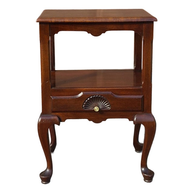 Mid 20th Century Ritter Georgetown Galleries Queen Anne Style Mahogany Tier Side Table Nightstand For Sale