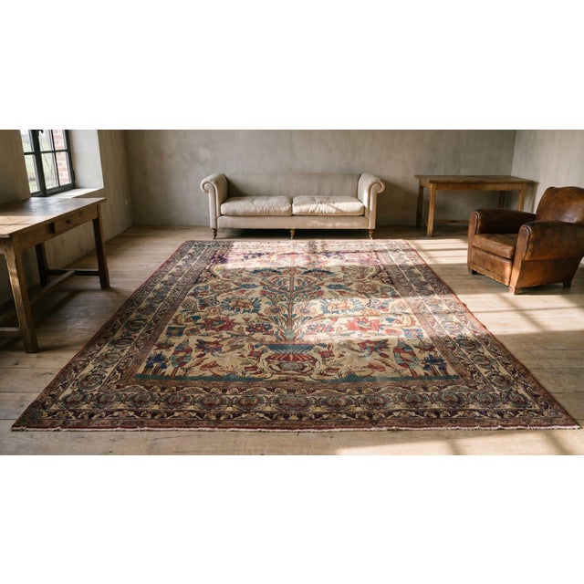 Textile 1890s Ivory Medallion Traditional Antique Antique Kerman Lavar Rug 7'9" X 11'9 Handknotted Wool Carpet For Sale - Image 7 of 9