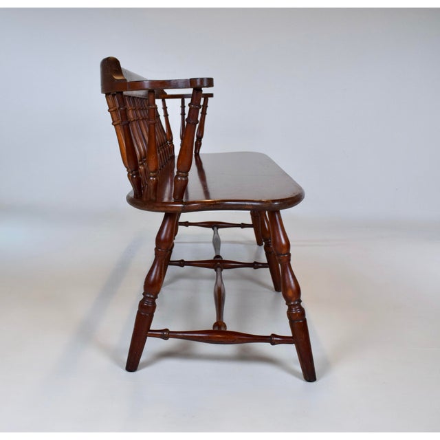 Brown Philadelphia Windsor Style Lowback Bench Settee, 20th Century For Sale - Image 8 of 15