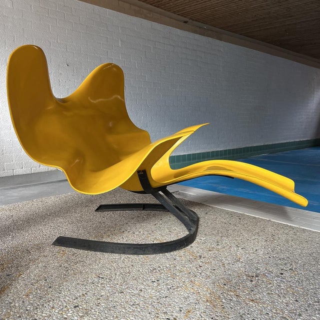 Elephant Chair in Yellow with Black Base by Bernard Rancillac, 1985 For Sale - Image 3 of 18