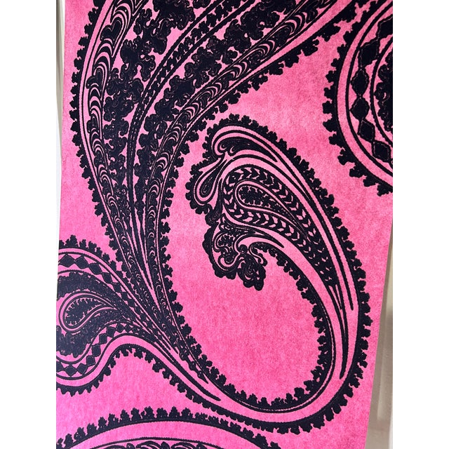 Cole & Son Rajapur Paisley Flocked Wallpaper Discontinued For Sale - Image 6 of 7