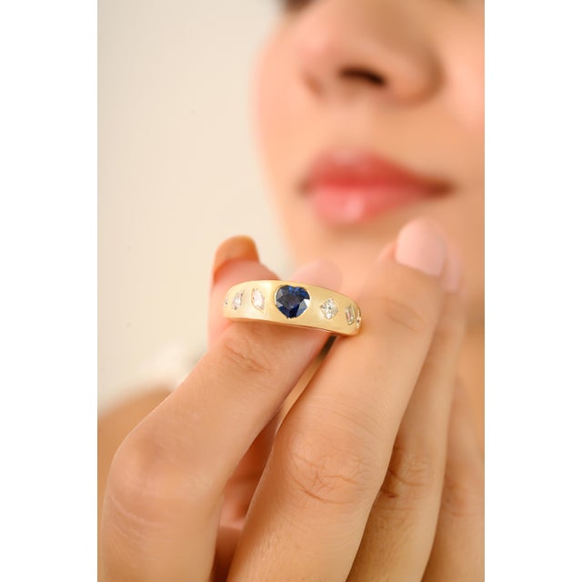 Solid 18k Gold Gypsy Set Heart Sapphire Diamond Dome Ring Size 7 For Sale In New York - Image 6 of 13