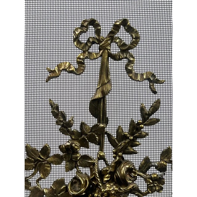 Antique French Art Nouveau Brass Firescreen With Floral & Ribbon Bouquet For Sale - Image 12 of 12