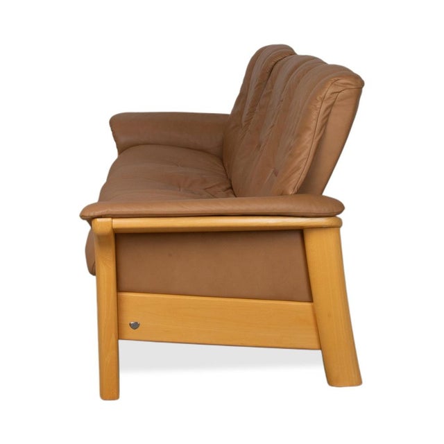 Windsor Three-Seater Leather and Wood Sofa in Brown Cognac with Manual Reclining Function from Stressless For Sale - Image 18 of 18
