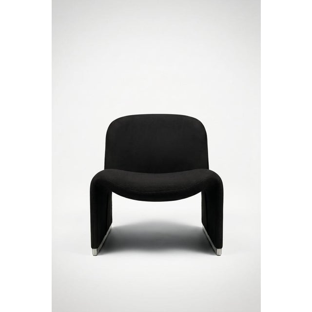 Vintage Black Alky Lounge Chair by Giancarlo Piretti for Castelli, 1960s, in Very Good conditions. Designed 1960 to 1969...