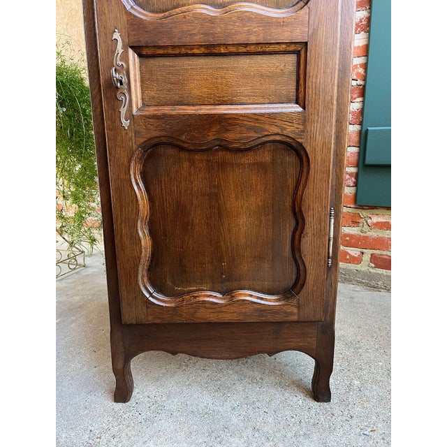 Petite Vintage French Provincial Armoire Cabinet Louis XV Linen Cupboard C1940 For Sale - Image 17 of 18