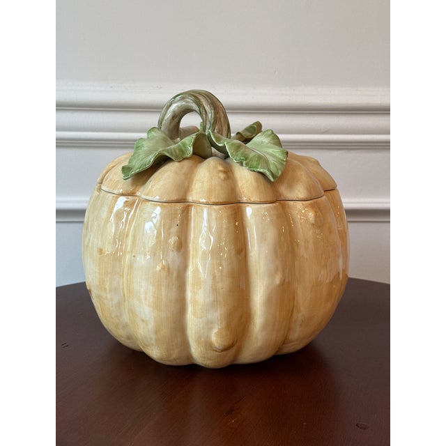 Fitz and Floyd 1980s Fitz and Floyd Pumpkin Lidded Tureen For Sale - Image 4 of 16
