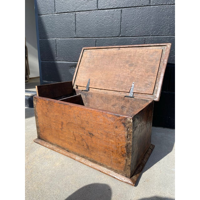 Early 19th Century Primitive Petite Solid Wood Chest With Hand-Hewn Details and Exposed Dovetail Joinery For Sale - Image 4 of 8