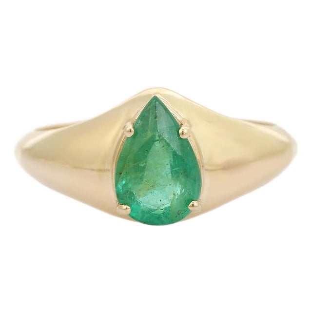Contemporary Style Pear Cut Emerald Solitaire Ring in 14k Solid Gold Size 6 For Sale