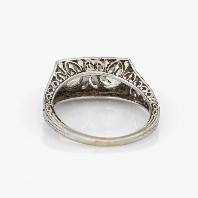 Early 20th Century Vintage Art Deco Ring 1.25ct Double Diamond 18k White Gold Filigree Sz 6 Jewelry For Sale - Image 5 of 7