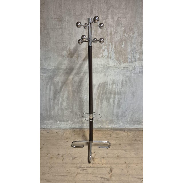 Vintage Coat Rack with Umbrella Stand in Chrome-Plated Metal and Wood, 1940s For Sale - Image 6 of 9