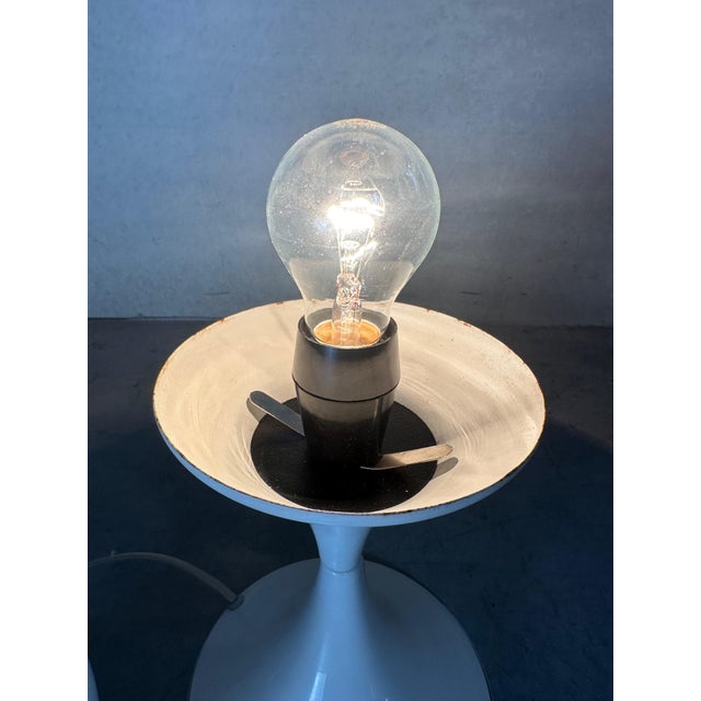 White Vintage Tulip Table Lamp in Metal and Opaline For Sale - Image 8 of 10