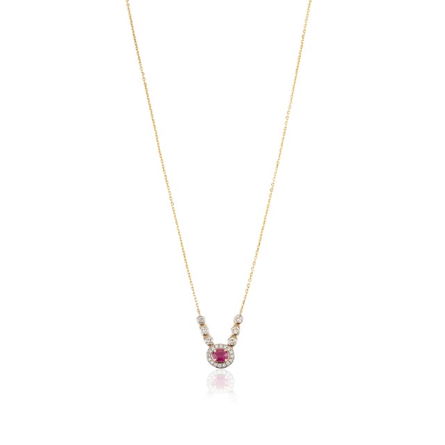 Metal Vintage Style Oval Red Ruby & Diamond Halo Pendant Necklace in 14k Yellow Gold For Sale - Image 7 of 15