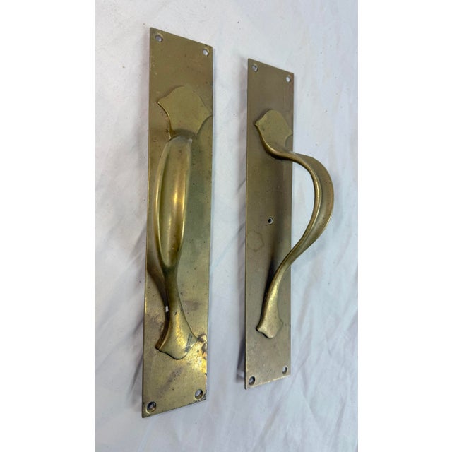 Pair of Antique Heavy Thick Brass Art Nouveau Fixed Door Handles Hardware Pulls For Sale In New York - Image 6 of 9