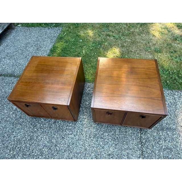 Mid Century Modern Vintage Walnut Nightstands -End Tables, 2 Pieces For Sale In Seattle - Image 6 of 12