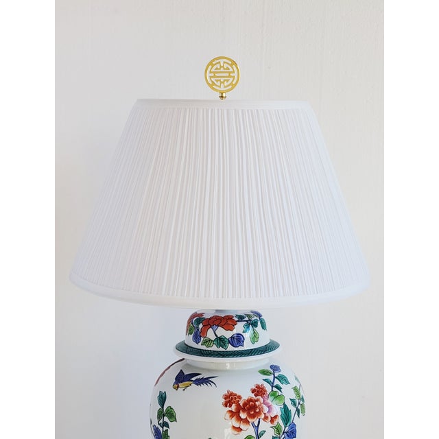 Metal Vintage Ginger Jar Floral Motif Table Lamp For Sale - Image 7 of 12
