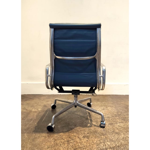 Vintage Ea 216 Soft Pad Armchair by Charles and Ray Eames for Herman Miller Blue Leather For Sale In Dallas - Image 6 of 10