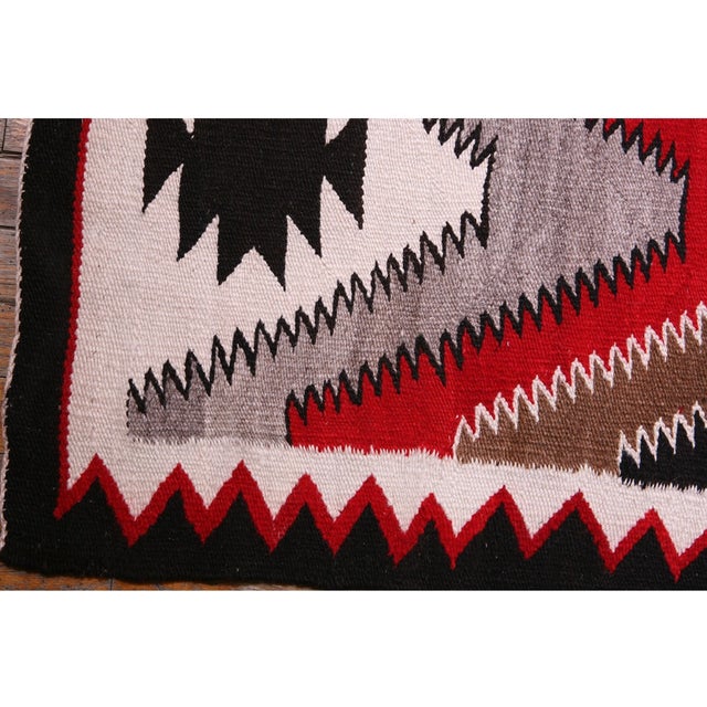 Early 20th Century American Navajo Carpet ( 2'2" X 4'3" - 66 X 130 ) For Sale - Image 11 of 12