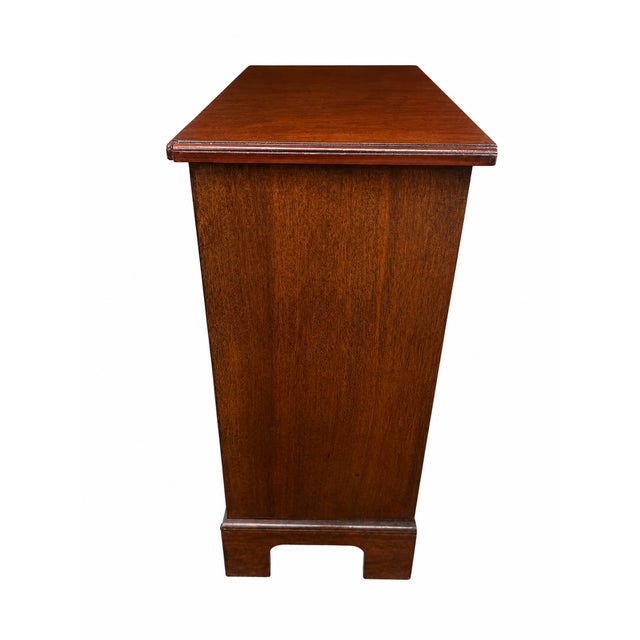 English Late 20th Century Reproduction Mahogany Crotch Veneer 3-Drawer Chest / Small Dresser With Brass Pulls For Sale - Image 3 of 8