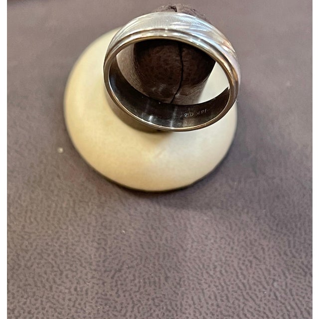 14 Karat White Gold Classic Wide Wedding Band Ring, Unisex Size 10 This timeless style adds a Light classic Design all...