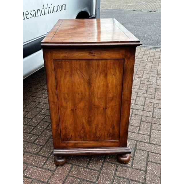 Oyster Veneer Chest of Drawers with Original Brass Handles from William & Mary For Sale - Image 5 of 18