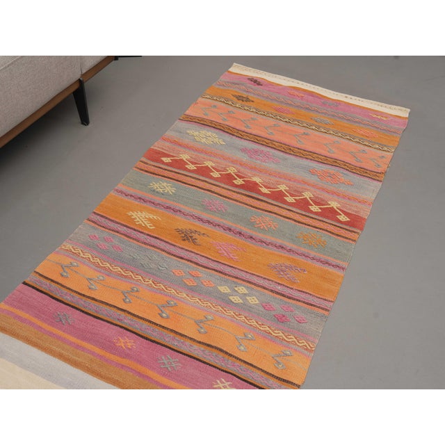 1970s 1970s Vintage Handmade Wool Cotton White Orange Area Rug For Sale - Image 5 of 11