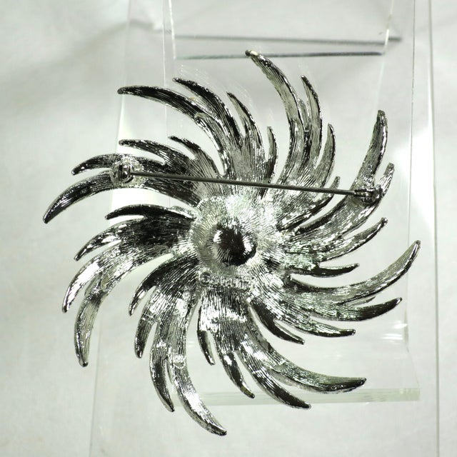 Silver Vintage Designer Silver Pearl Brooch 1960s For Sale - Image 8 of 10
