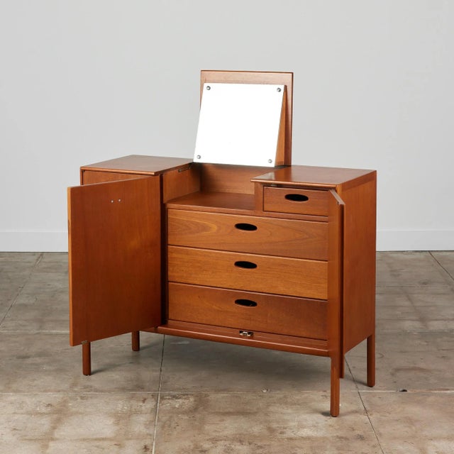 Mount Airy Furniture Vanity Dresser For Sale In Los Angeles - Image 6 of 13