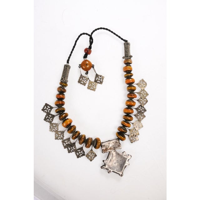 Late 20th Century Faux Amber Bead & Silver Necklace For Sale - Image 9 of 12