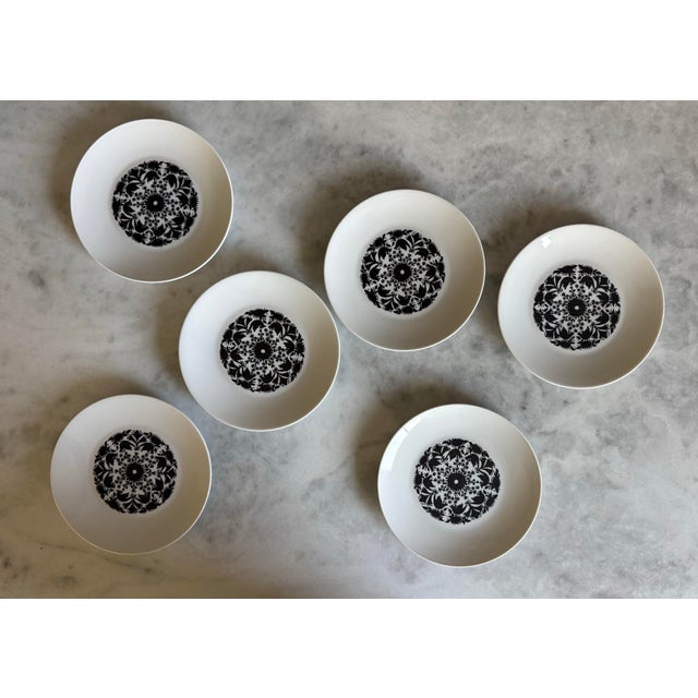 Mid-Century Modern Set of 6 Mid 20th Century Rosenthal Small Plates in the "Hilton" Pattern For Sale - Image 3 of 11