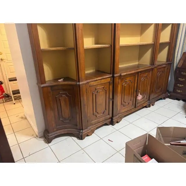 1950s 1950s 10 Ft Long Italian Walnut Monumental Open Shelf Library Bookcase For Sale - Image 5 of 6