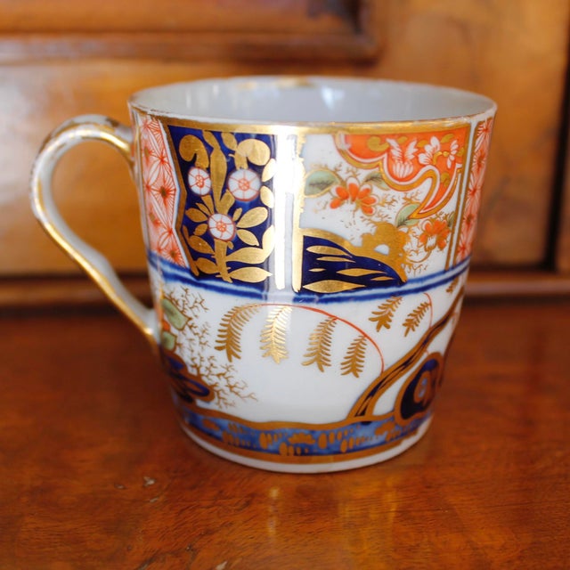 Early 19th Century Worcester Early 19th Century Gilt Imari Cup and Saucer For Sale - Image 5 of 6