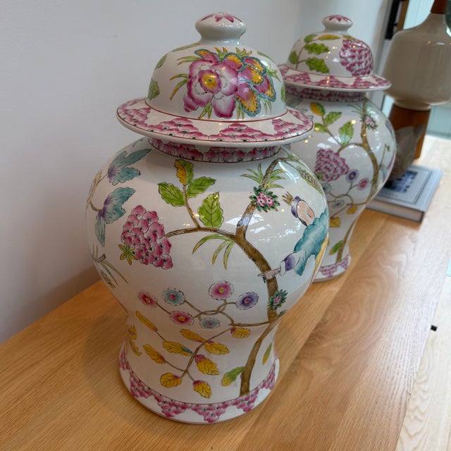 Early 21st Century Pair of Altfield Hong Kong Hand-Painted Chinoiserie Porcelain Ginger Jars, 18” For Sale - Image 5 of 12