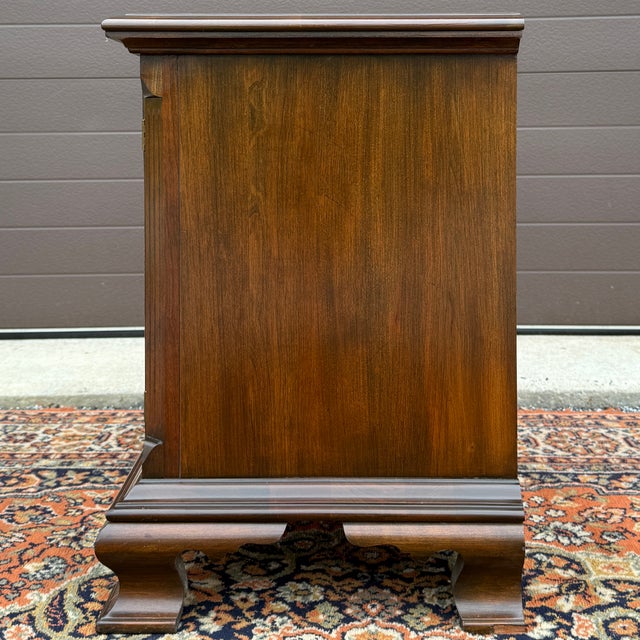 Vintage Pennsylvania House Traditional Georgian Solid Cherry Nightstand Cabinet With Drawer For Sale - Image 9 of 14