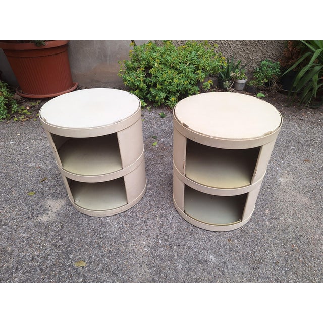 Incubo Tondo Bedside Tables in White Plastic by Rodolfo Bonetto for Artemide, 1980s, Set of 2, in Worn conditions....
