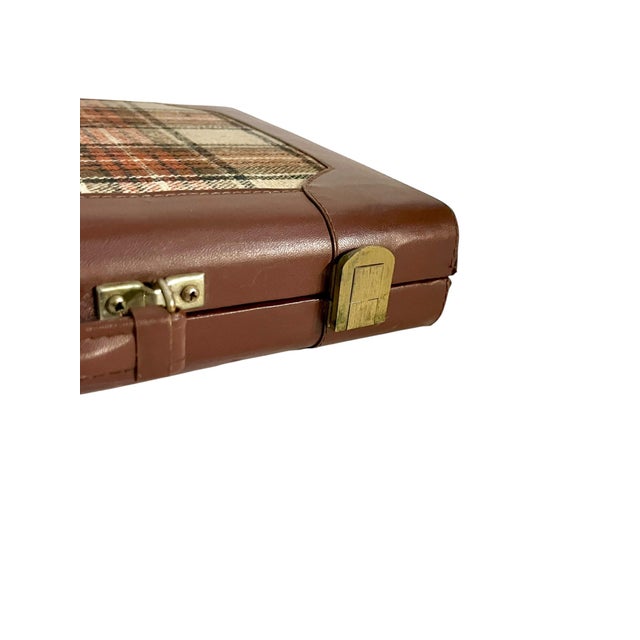 Ralph Lauren Vintage Mid-Century Tartan Backgammon Game Set in Travel Case For Sale - Image 4 of 18