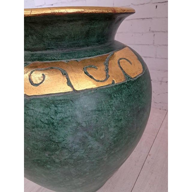 Large Vintage Tuscan Style Green and Gilt Terracotta Amphora Floor Vase, 1980s For Sale - Image 11 of 14