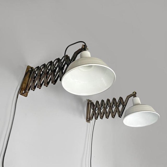 Mid-Century Modern Italian Pantograph Wall Lamps with White Metal Diffuser, 1960s, Set of 2 For Sale - Image 4 of 18