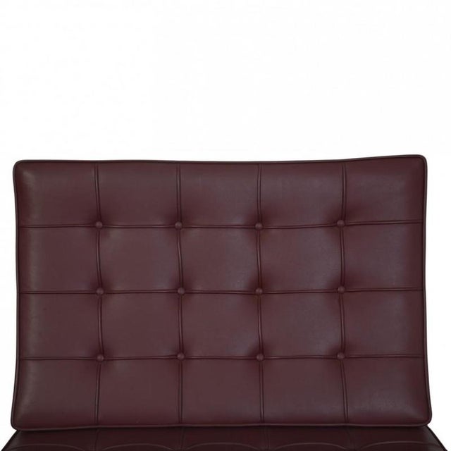 Barcelona Chair in Burgundy Leather by Ludwig Mies van der Rohe, 2000s For Sale - Image 3 of 18