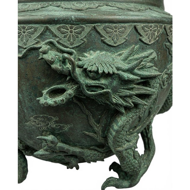 Meiji Bronze Jardiniere Relief Cast Dragons Signed Yoshida Zo Monumental For Sale - Image 4 of 12